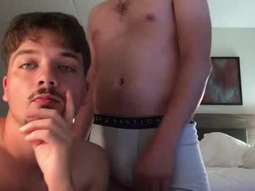 twostraightboyss