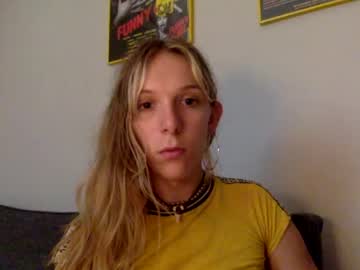 violet_thets