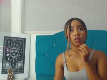 zoe_monnroe