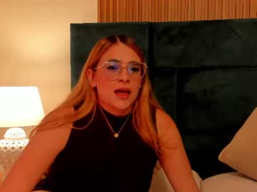 amber_kiss_