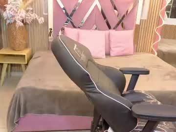 auroora_tay