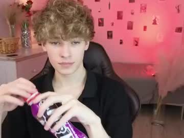 curly_twinkboy