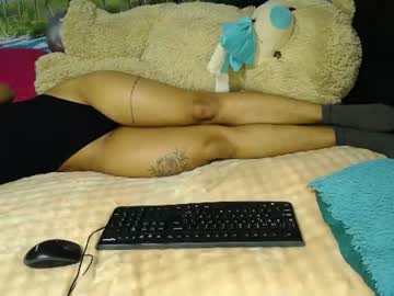ebony_hayat
