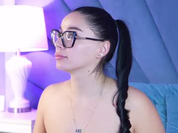 julisse_joy