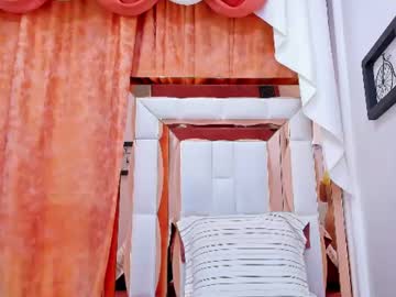 naomi_curvy69