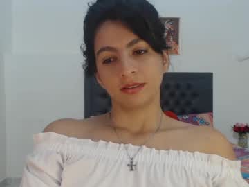 paulina_nylon