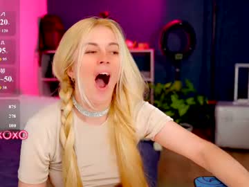 super_peach_stream