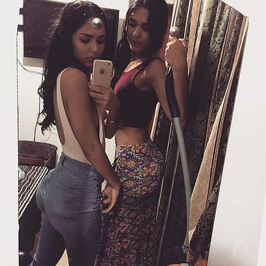 Amigas Colombianas — 11